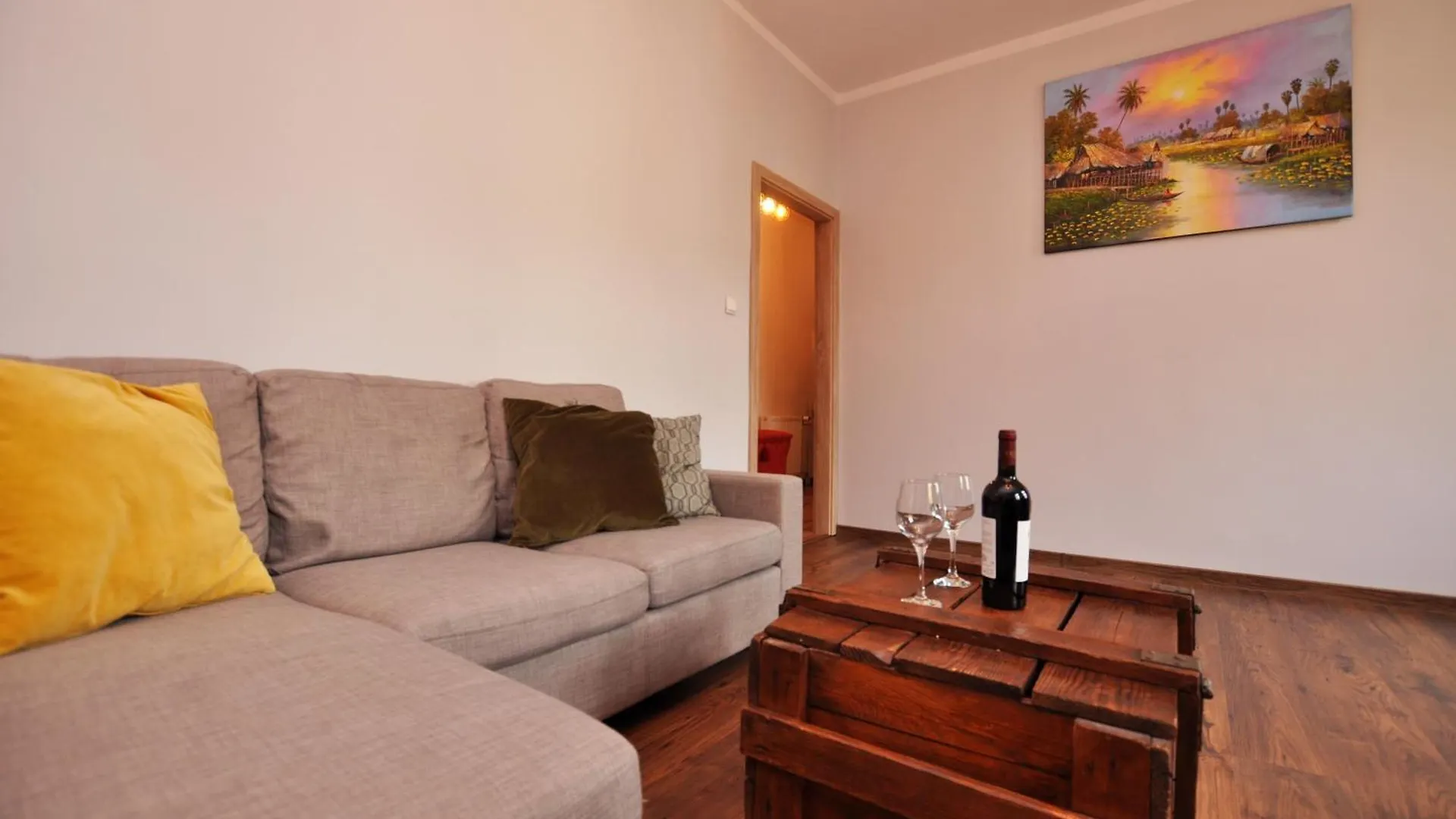 Sloneczny Apartament Przy Rynku Wroclaw Apartment